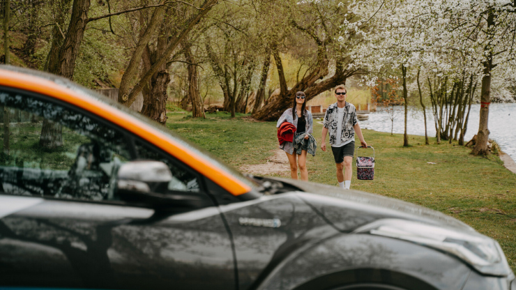 Calm picnic spots in Prague: Great time for relax!