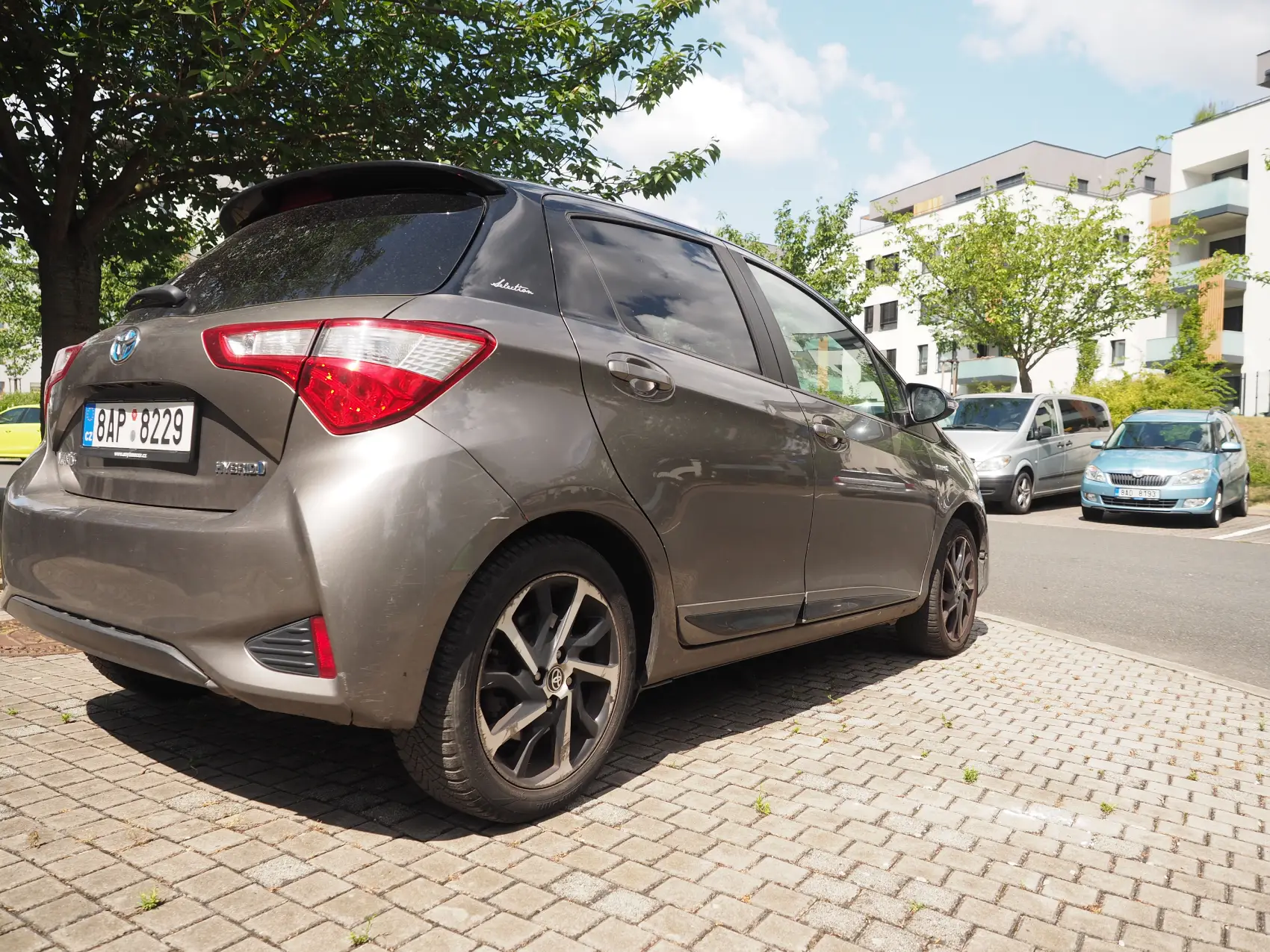 Toyota Yaris Hybrid — motorový prostor