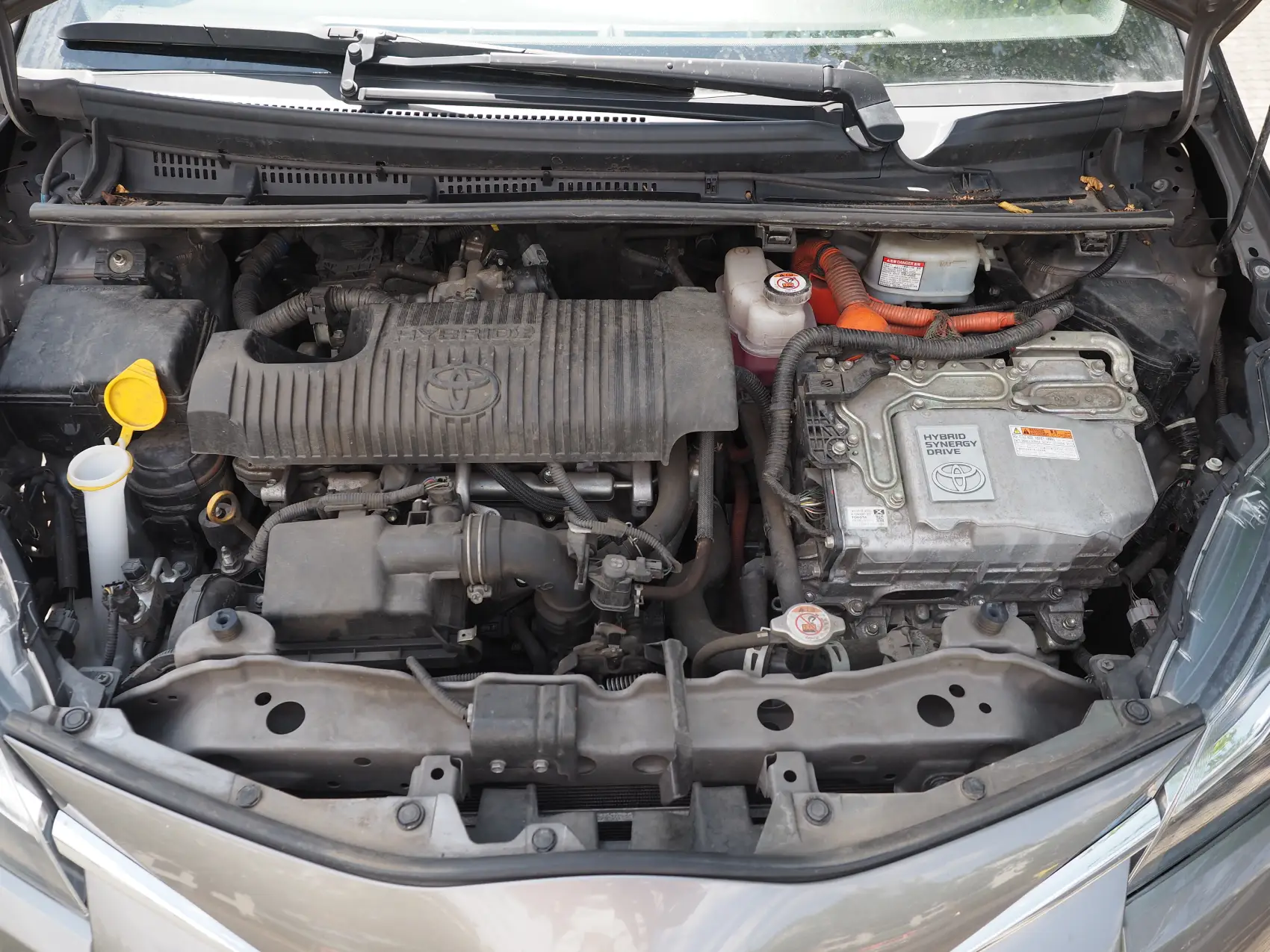 Toyota Yaris Hybrid — detail